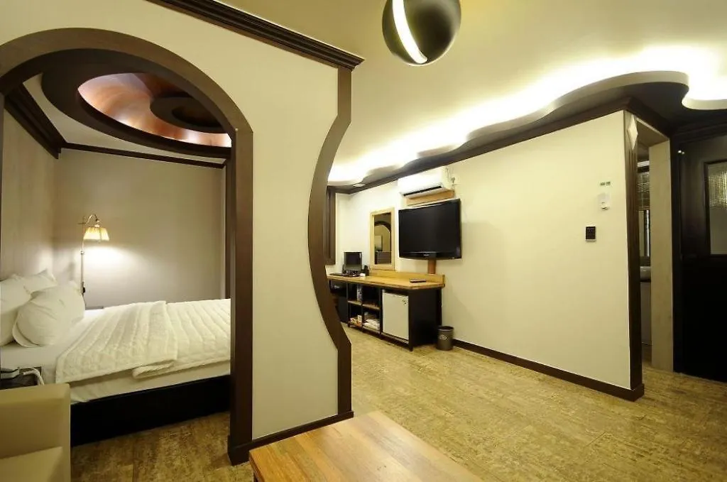 Goodstay King Motel Busan